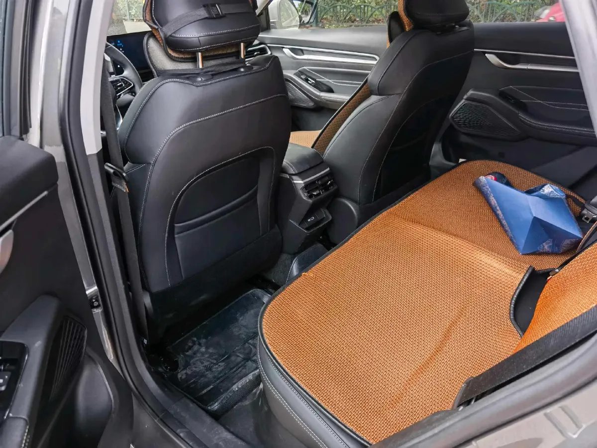 2025 Geely Emgrand 1.5L 127HP L4 CVT,autocango,china used car exporter,china ev exporter,chinese used car exporter,chinese used ev exporter