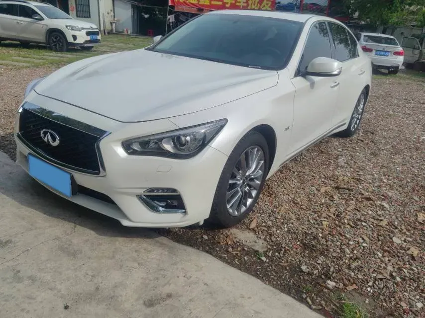 2018 Jeep Grand Commander 2.0T 265HP L4 9AT,autocango,china used car exporter,china ev exporter,chinese used car exporter,chinese used ev exporter