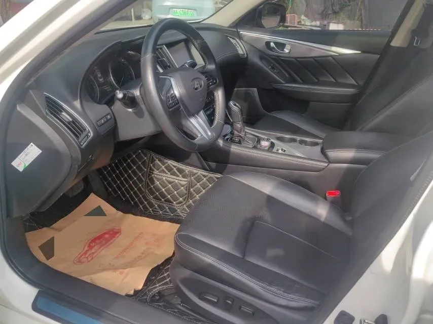 2018 Jeep Grand Commander 2.0T 265HP L4 9AT,autocango,china used car exporter,china ev exporter,chinese used car exporter,chinese used ev exporter