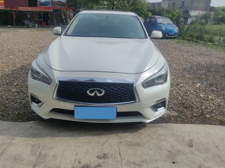 2018 Jeep Grand Commander 2.0T 265HP L4 9AT,autocango,china used car exporter,china ev exporter,chinese used car exporter,chinese used ev exporter