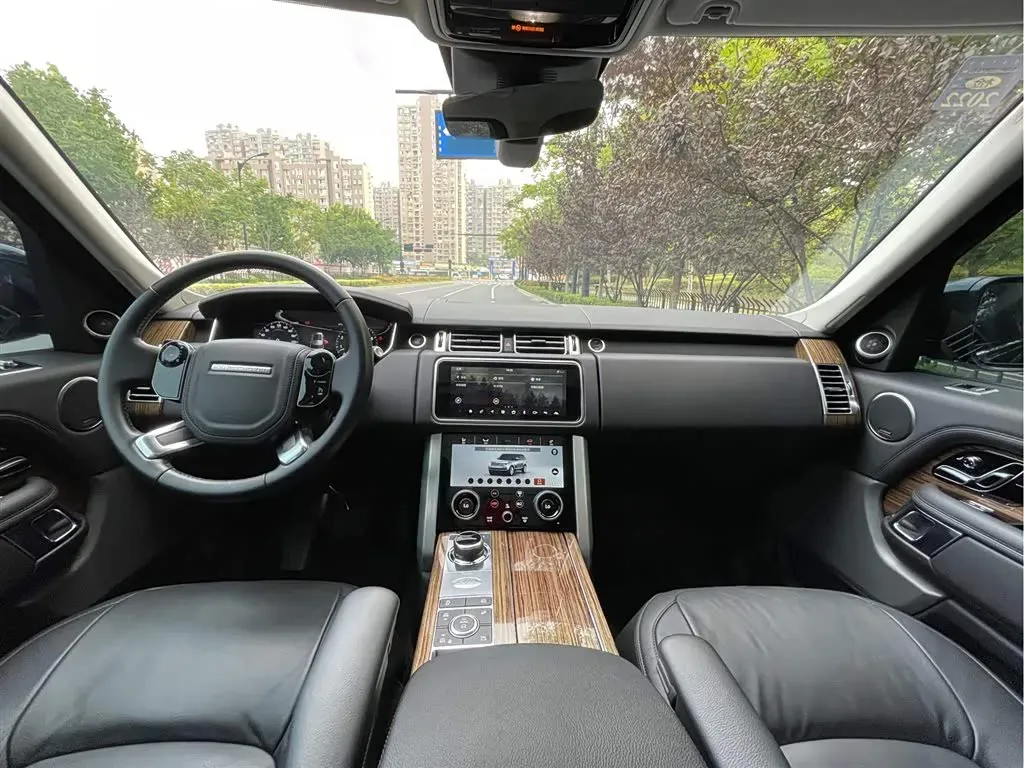 2018 Land Rover Range Rover Evoque 2.0T 241HP L4 9AT,autocango,china used car exporter,china ev exporter,chinese used car exporter,chinese used ev exporter