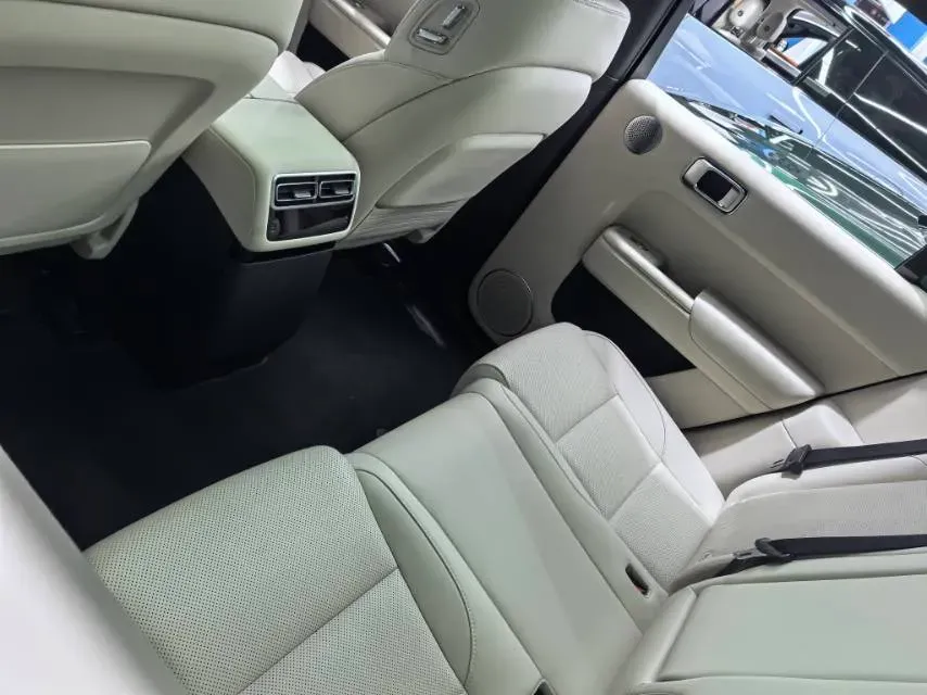 2023 Li L7 Range Extended 154HP REEV 40.9KWH,autocango,china used car exporter,china ev exporter,chinese used car exporter,chinese used ev exporter