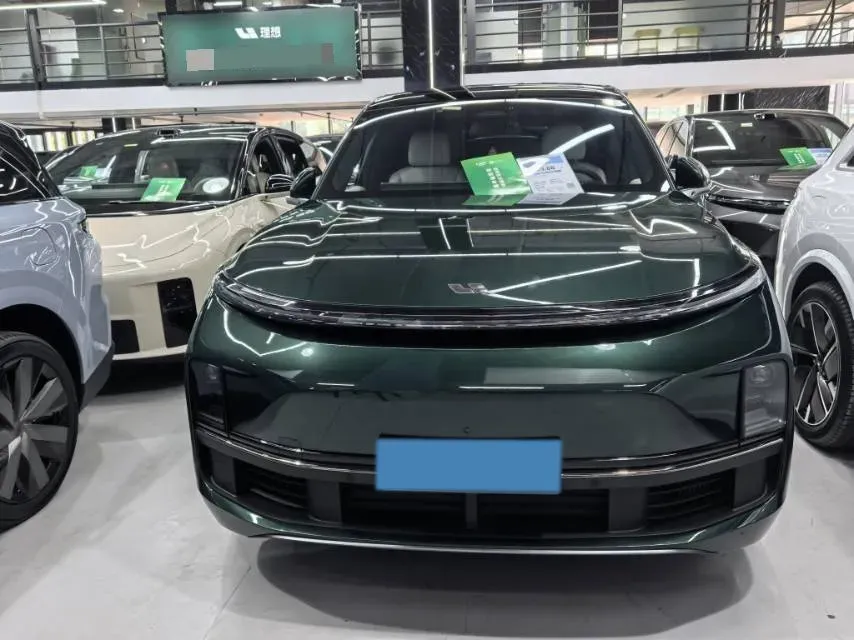 2023 Li L7 Range Extended 154HP REEV 40.9KWH,autocango,china used car exporter,china ev exporter,chinese used car exporter,chinese used ev exporter
