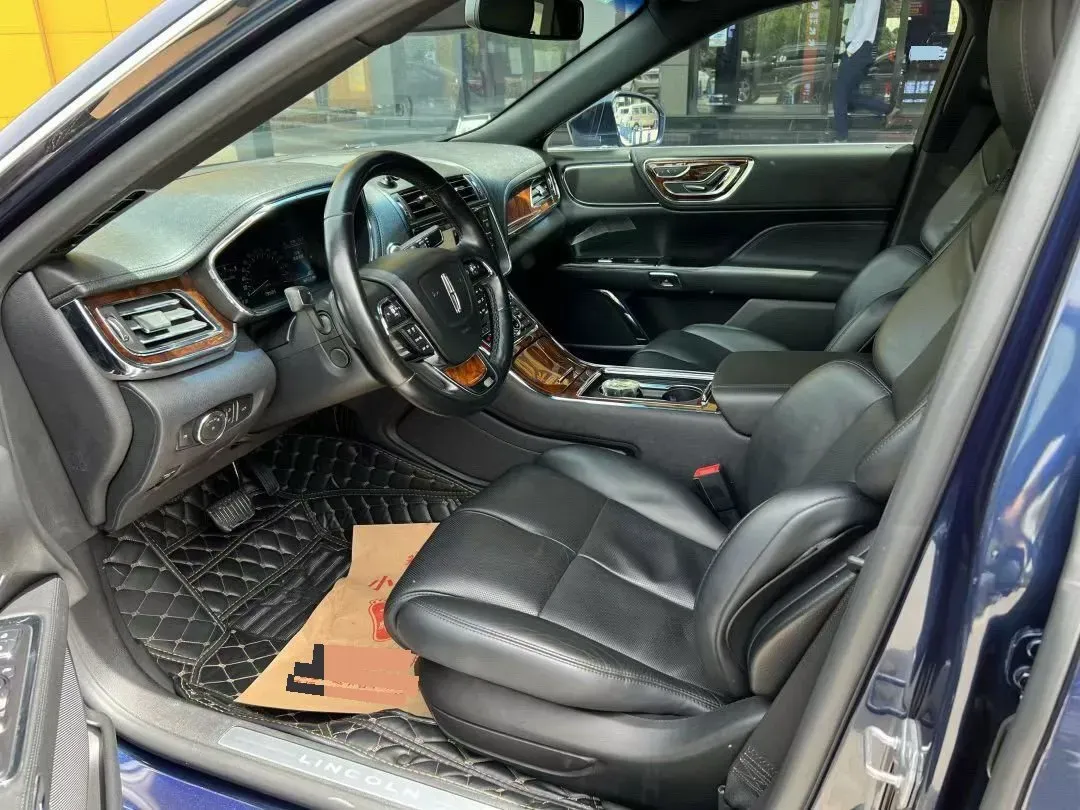 2018 Lincoln Continental 2.0T 261HP L4 6AT,autocango,china used car exporter,china ev exporter,chinese used car exporter,chinese used ev exporter