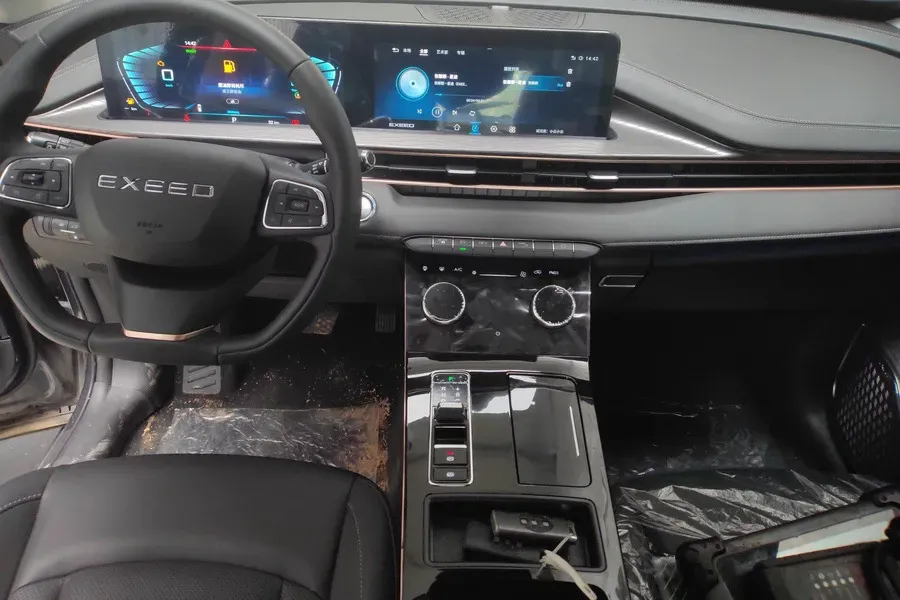 2022 DongFeng Forthing T5 1.5T 165HP L4 6AT,autocango,china used car exporter,china ev exporter,chinese used car exporter,chinese used ev exporter