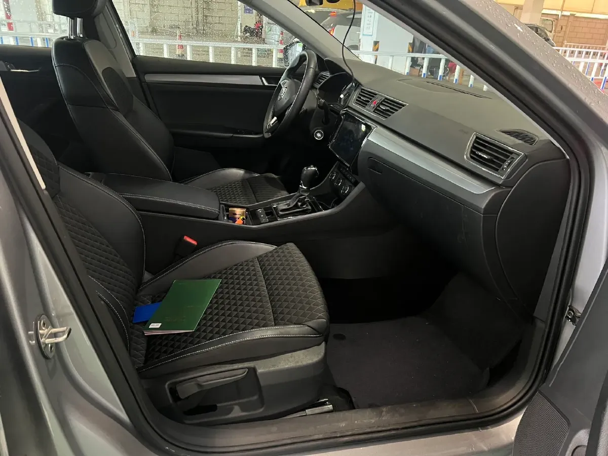 2018 Nissan Terra 2.5L 184HP L4 7AT,autocango,china used car exporter,china ev exporter,chinese used car exporter,chinese used ev exporter