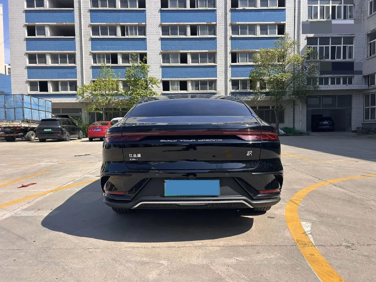 2022 Volkswagen Tiguan L 2.0T 186HP L4 7DCT,autocango,china used car exporter,china ev exporter,chinese used car exporter,chinese used ev exporter