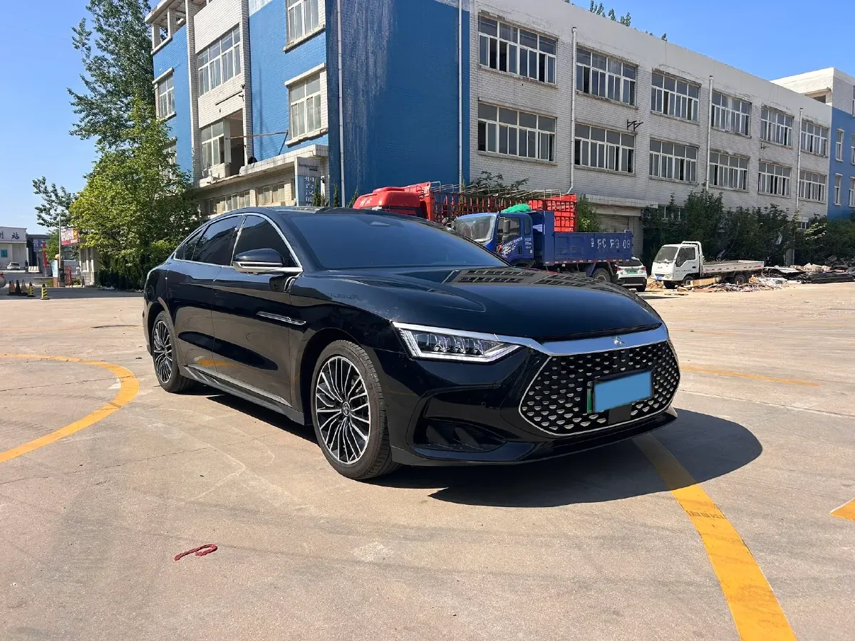 2022 Volkswagen Tiguan L 2.0T 186HP L4 7DCT,autocango,china used car exporter,china ev exporter,chinese used car exporter,chinese used ev exporter