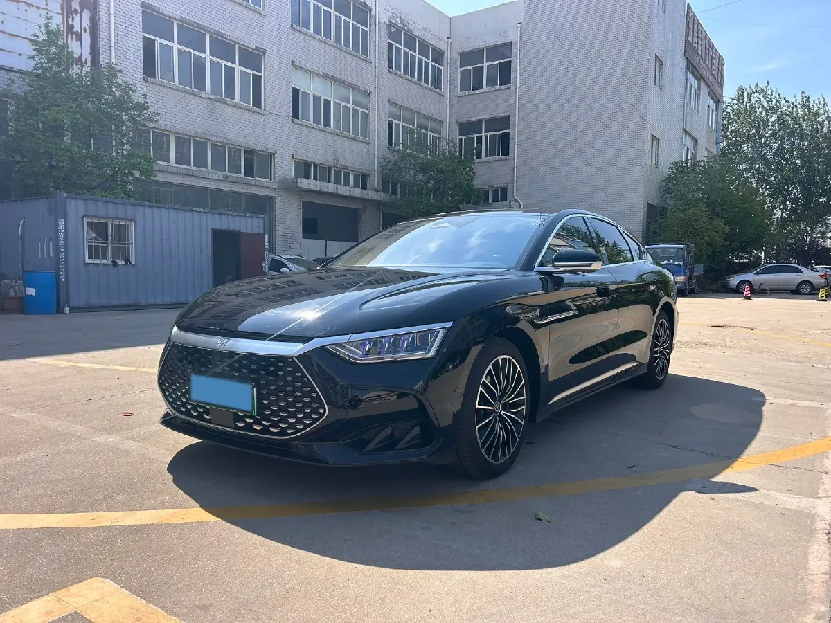 2022 Volkswagen Tiguan L 2.0T 186HP L4 7DCT,autocango,china used car exporter,china ev exporter,chinese used car exporter,chinese used ev exporter