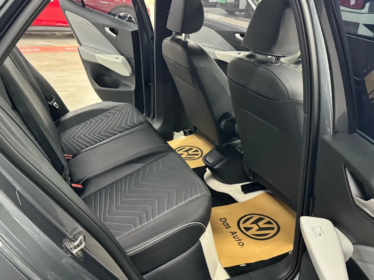 2025 Volkswagen ID.3 BEV 52.8KWH,autocango,china used car exporter,china ev exporter,chinese used car exporter,chinese used ev exporter