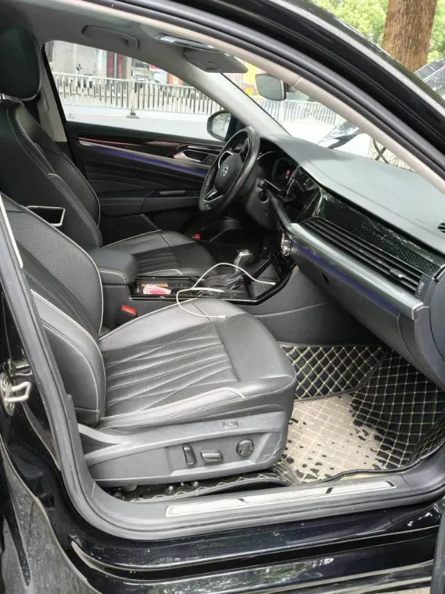 2022 Xpeng P7 BEV 60.2KWH,autocango,china used car exporter,china ev exporter,chinese used car exporter,chinese used ev exporter