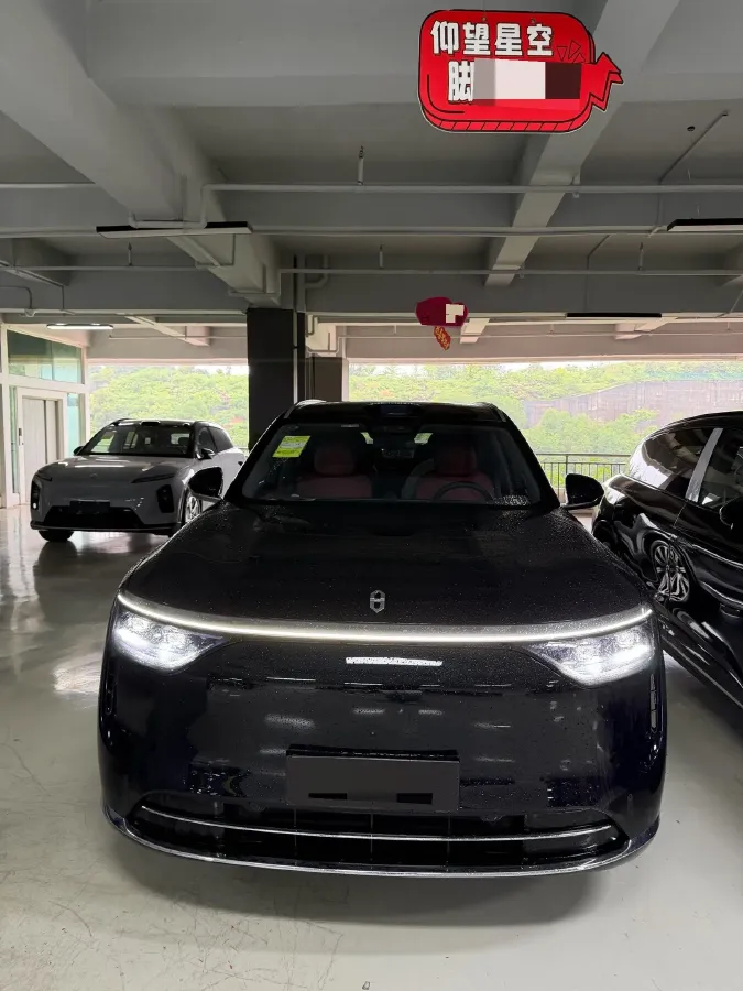 2025 AITO AITO M8 REEV 160HP REEV 53.4KWH,autocango,china used car exporter,china ev exporter,chinese used car exporter,chinese used ev exporter
