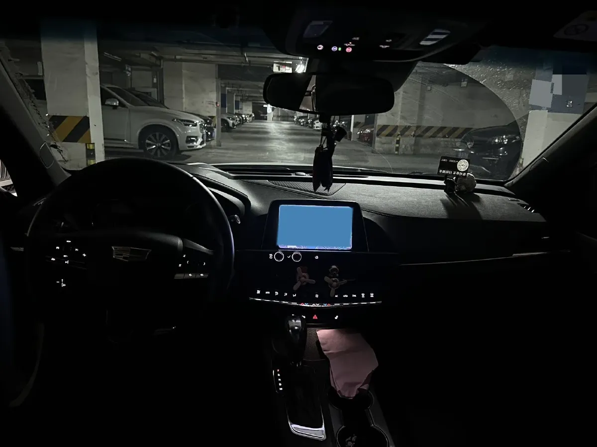 2022 Cadillac CT4 2.0T 237HP L4 8AT,autocango,china used car exporter,china ev exporter,chinese used car exporter,chinese used ev exporter