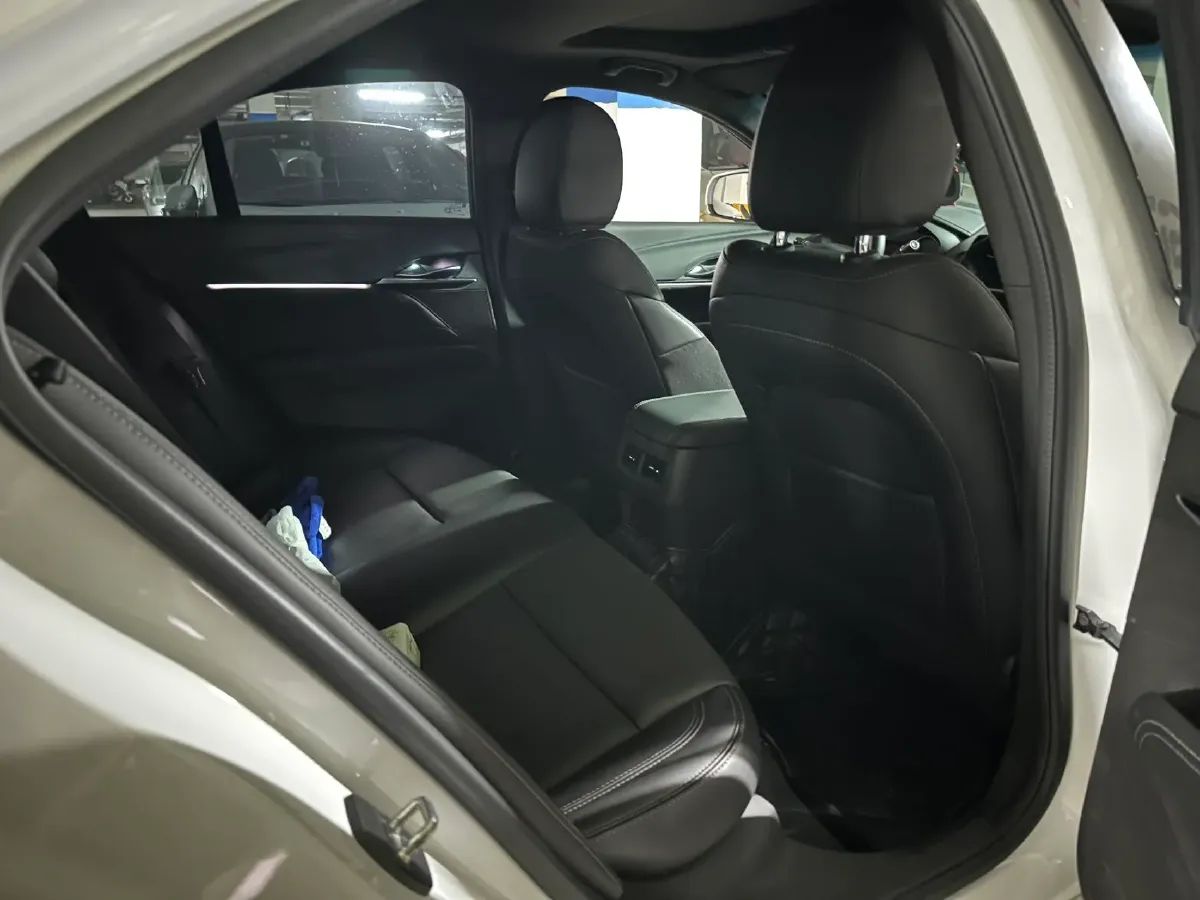 2022 Cadillac CT4 2.0T 237HP L4 8AT,autocango,china used car exporter,china ev exporter,chinese used car exporter,chinese used ev exporter