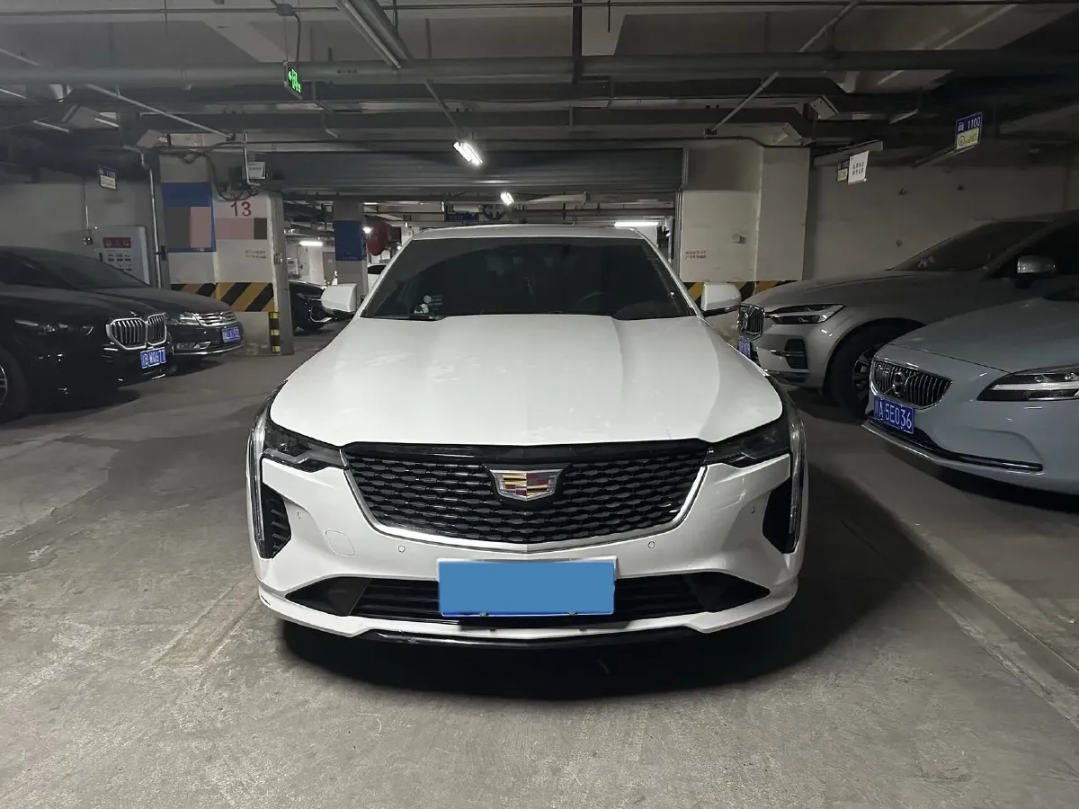 2022 Cadillac CT4 2.0T 237HP L4 8AT,autocango,china used car exporter,china ev exporter,chinese used car exporter,chinese used ev exporter