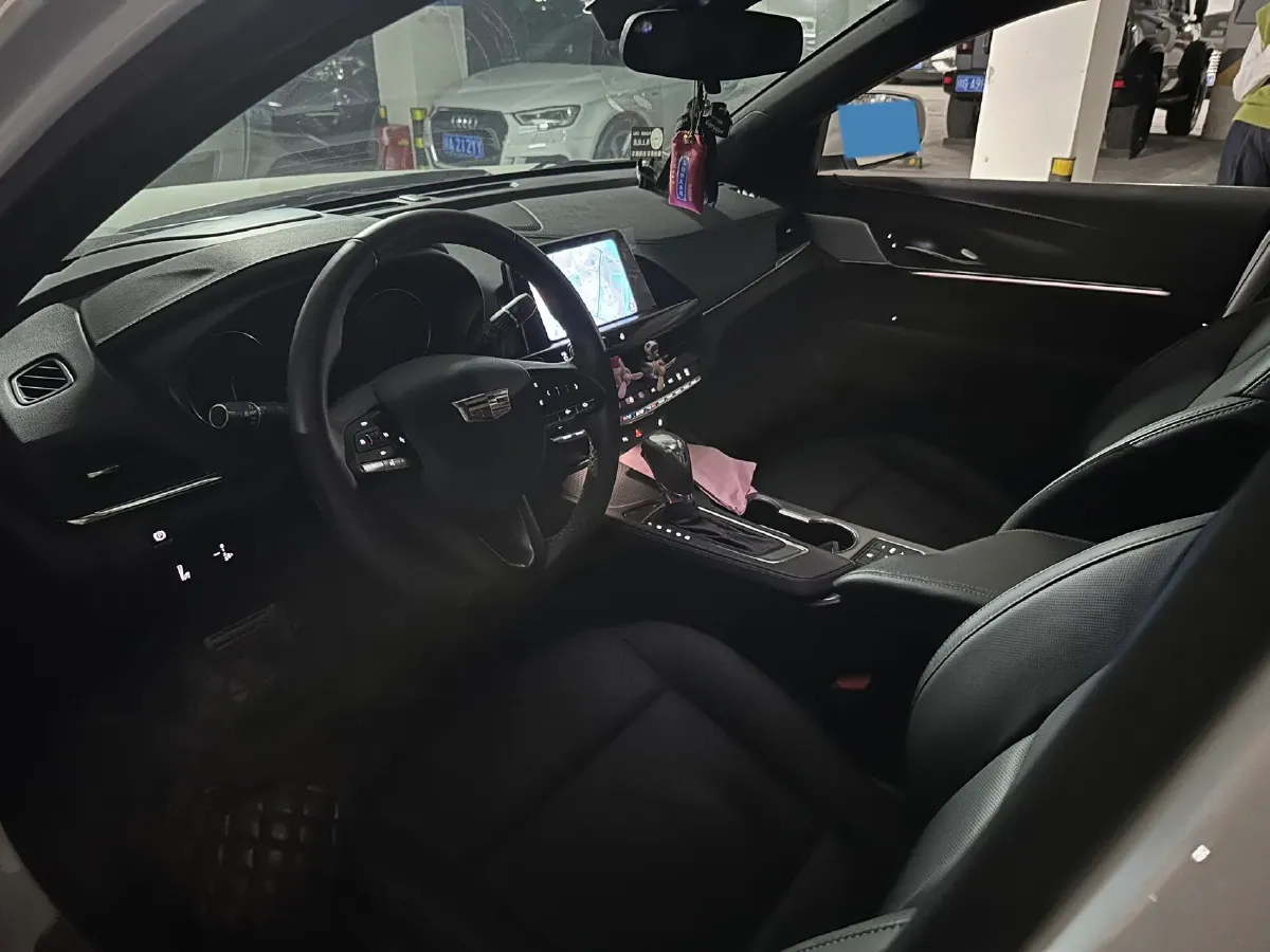 2022 Cadillac CT4 2.0T 237HP L4 8AT,autocango,china used car exporter,china ev exporter,chinese used car exporter,chinese used ev exporter