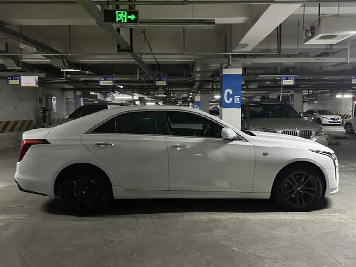 2022 Cadillac CT4 2.0T 237HP L4 8AT,autocango,china used car exporter,china ev exporter,chinese used car exporter,chinese used ev exporter