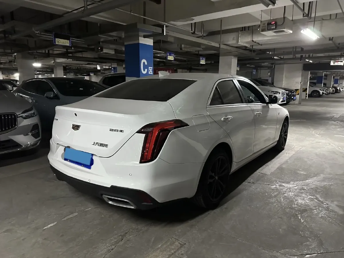 2022 Cadillac CT4 2.0T 237HP L4 8AT,autocango,china used car exporter,china ev exporter,chinese used car exporter,chinese used ev exporter