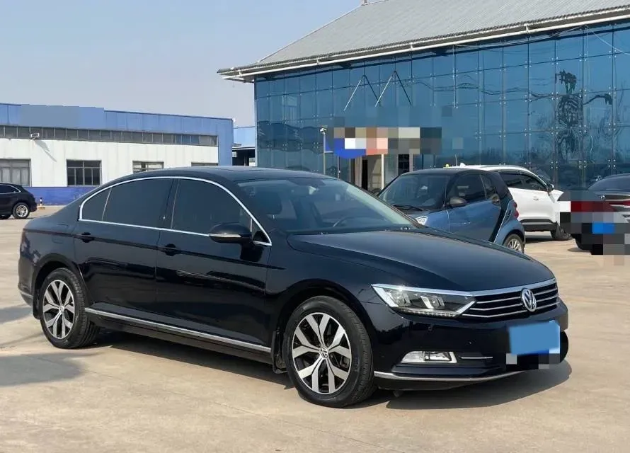 2019 Volkswagen Magotan 2.0T 186HP L4 7DCT,autocango,china used car exporter,china ev exporter,chinese used car exporter,chinese used ev exporter