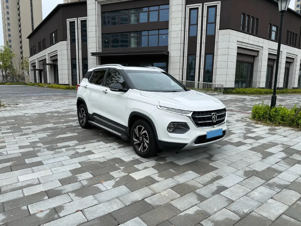 2017 HaiMa S5 Young Edition 1.6L 122HP L4 5MT,autocango,china used car exporter,china ev exporter,chinese used car exporter,chinese used ev exporter