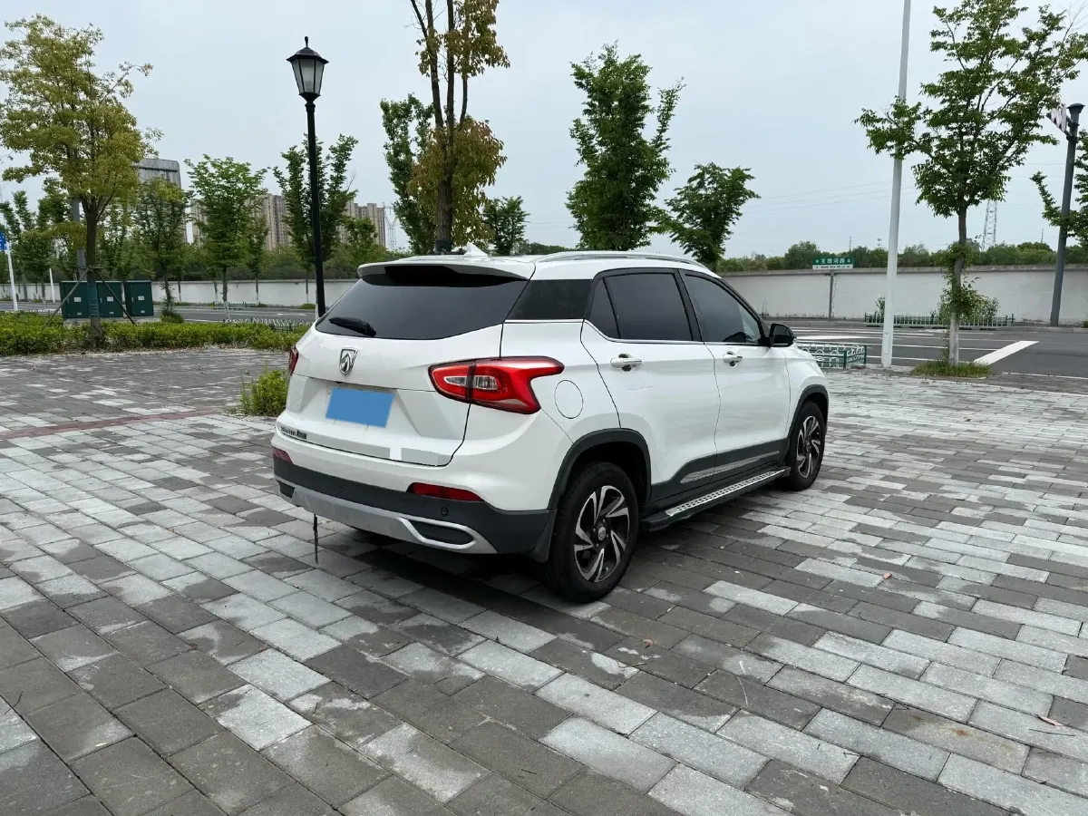 2017 HaiMa S5 Young Edition 1.6L 122HP L4 5MT,autocango,china used car exporter,china ev exporter,chinese used car exporter,chinese used ev exporter