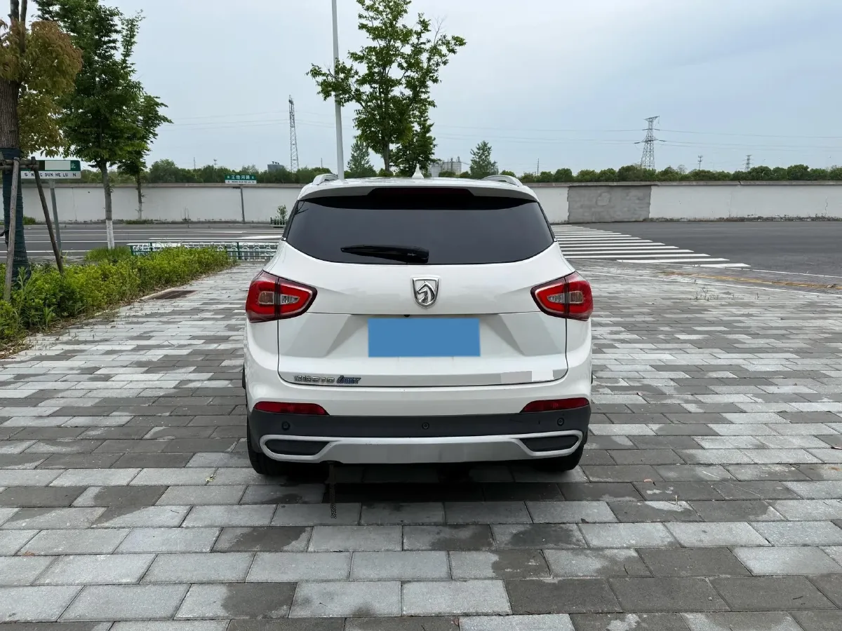 2017 HaiMa S5 Young Edition 1.6L 122HP L4 5MT,autocango,china used car exporter,china ev exporter,chinese used car exporter,chinese used ev exporter