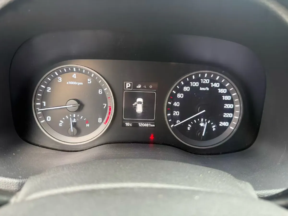 2018 Hyundai Tucson 1.6T 177HP L4 7DCT,autocango,china used car exporter,china ev exporter,chinese used car exporter,chinese used ev exporter