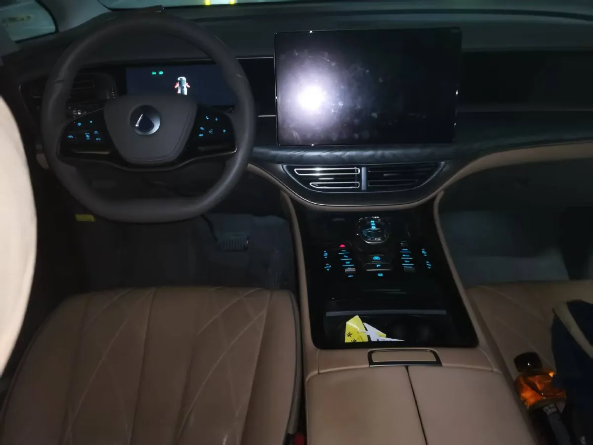 2022 HongQi HS7 3.0T 337HP V6 8AT,autocango,china used car exporter,china ev exporter,chinese used car exporter,chinese used ev exporter