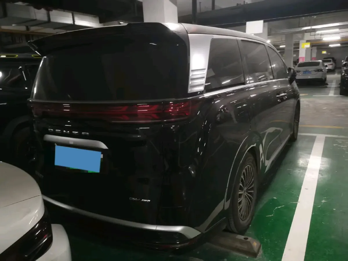 2022 HongQi HS7 3.0T 337HP V6 8AT,autocango,china used car exporter,china ev exporter,chinese used car exporter,chinese used ev exporter