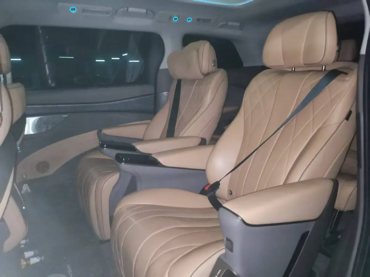 2022 HongQi HS7 3.0T 337HP V6 8AT,autocango,china used car exporter,china ev exporter,chinese used car exporter,chinese used ev exporter