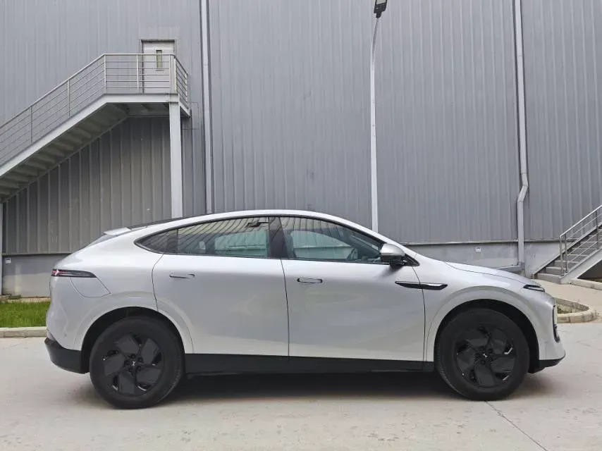 2025 Xpeng G6 BEV 68.5KWH,autocango,china used car exporter,china ev exporter,chinese used car exporter,chinese used ev exporter