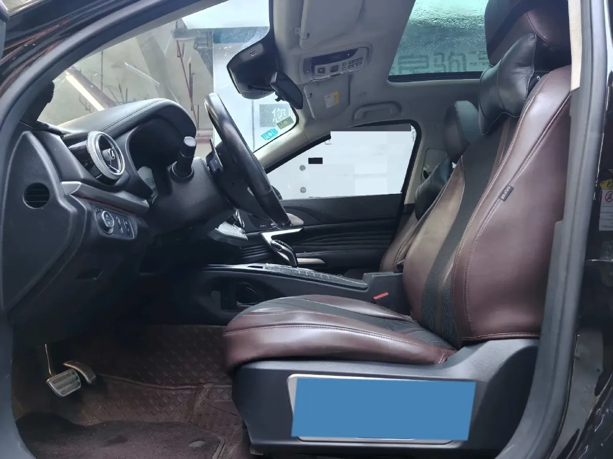 2019 WEY VV7 2.0T 227HP L4 7DCT,autocango,china used car exporter,china ev exporter,chinese used car exporter,chinese used ev exporter