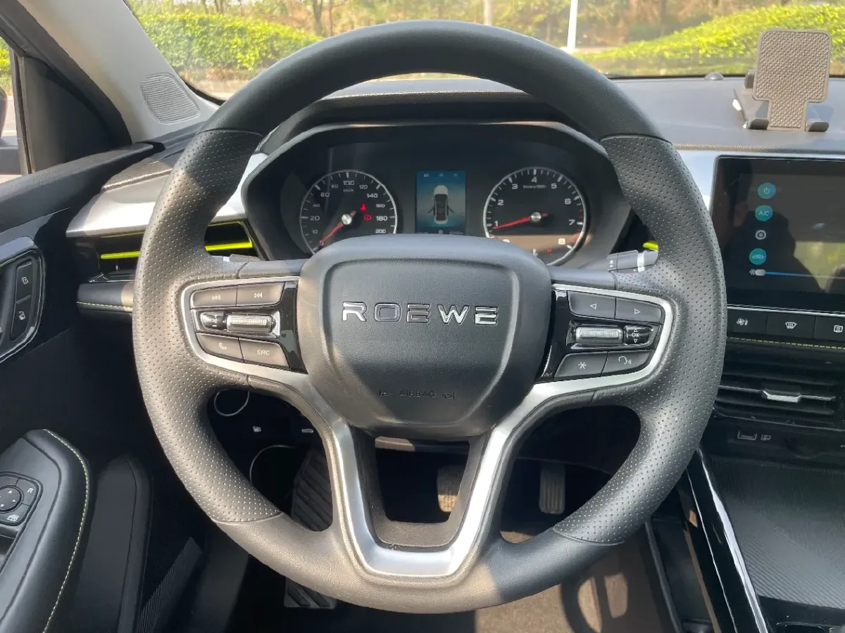 2020 Roewe i5 1.5L 120HP L4 CVT,autocango,china used car exporter,china ev exporter,chinese used car exporter,chinese used ev exporter
