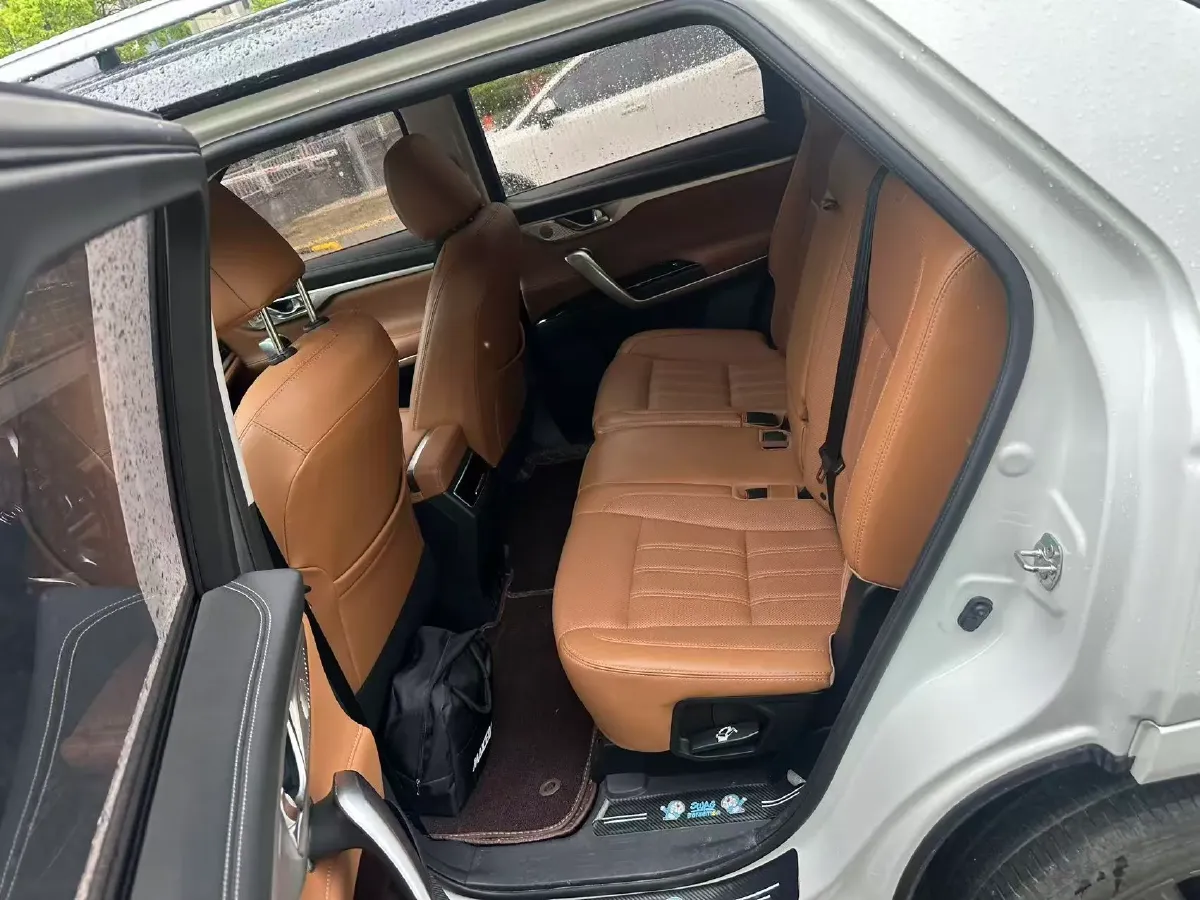 2021 ChangAn CS95 2.0T 233HP L4 6AT,autocango,china used car exporter,china ev exporter,chinese used car exporter,chinese used ev exporter