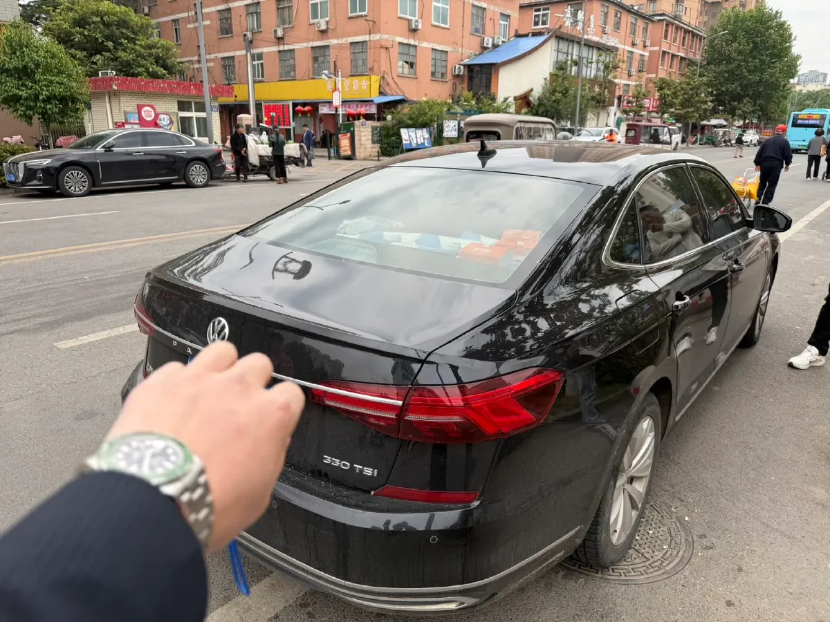 2020 Volkswagen Passat 2.0T 186HP L4 7DCT,autocango,china used car exporter,china ev exporter,chinese used car exporter,chinese used ev exporter