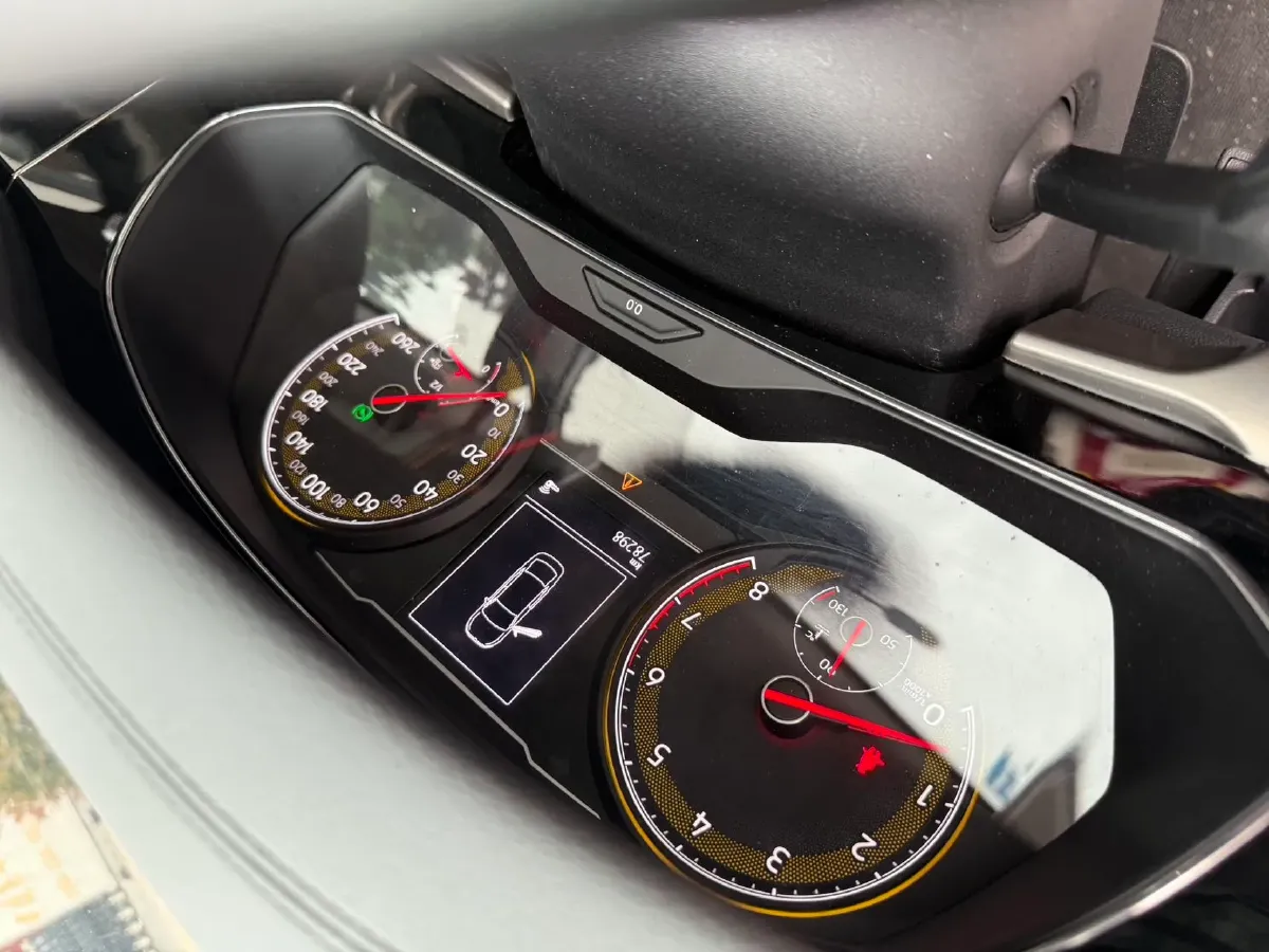 2020 Volkswagen Passat 2.0T 186HP L4 7DCT,autocango,china used car exporter,china ev exporter,chinese used car exporter,chinese used ev exporter