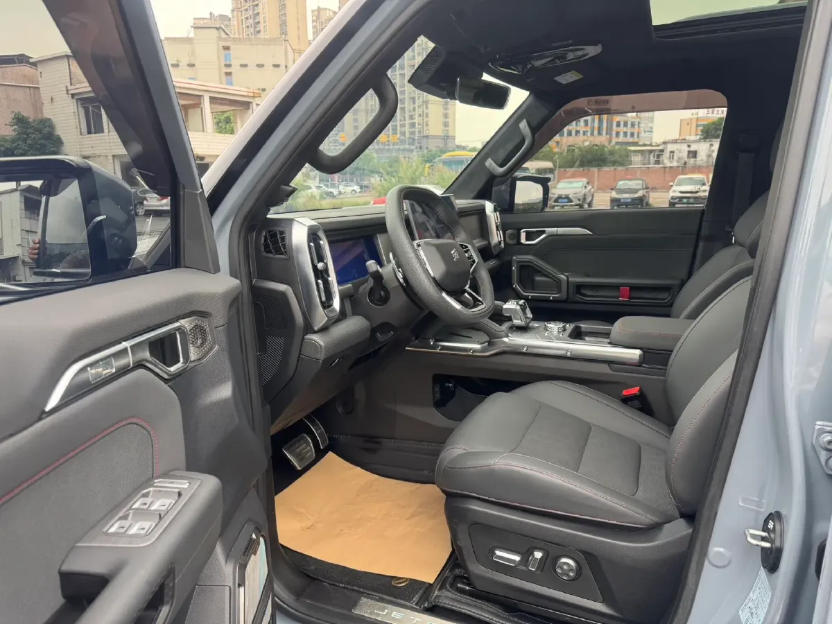 2023 Jetour Traveller 2.0T 254HP L4 8AT,autocango,china used car exporter,china ev exporter,chinese used car exporter,chinese used ev exporter