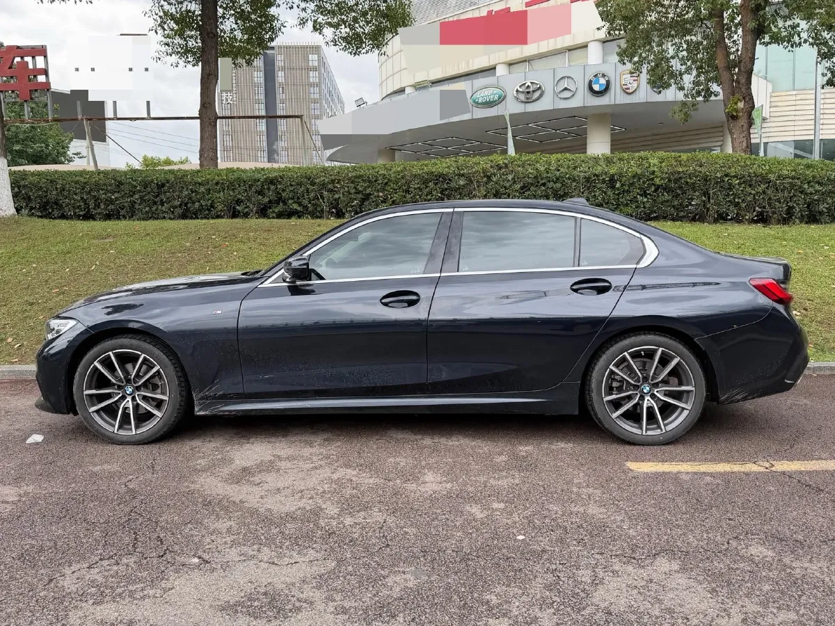 2022 BMW 3 Series 2.0T 184HP L4 8AT,autocango,china used car exporter,china ev exporter,chinese used car exporter,chinese used ev exporter