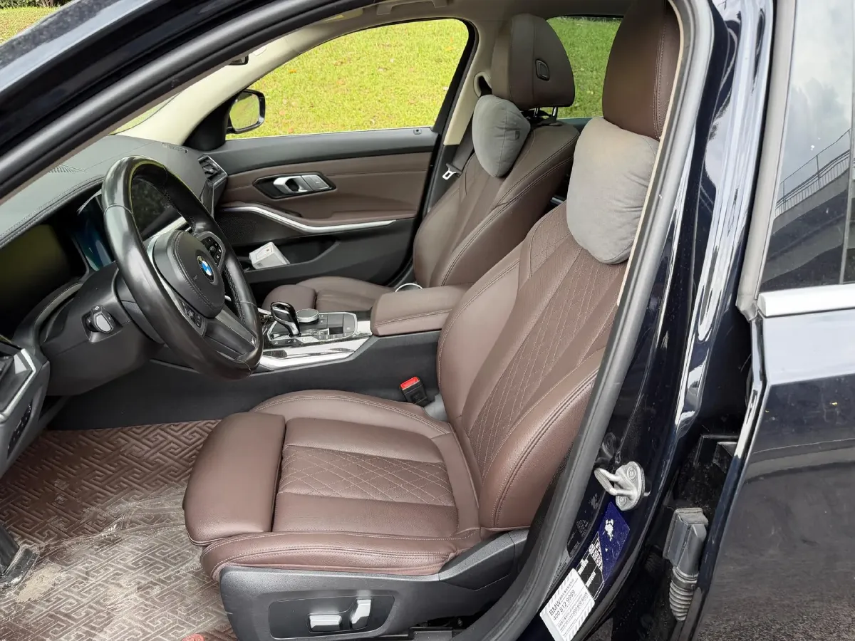 2022 BMW 3 Series 2.0T 184HP L4 8AT,autocango,china used car exporter,china ev exporter,chinese used car exporter,chinese used ev exporter