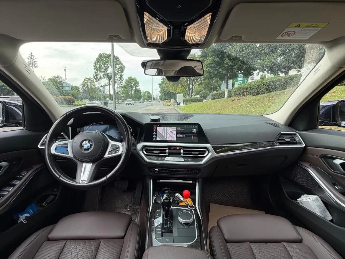 2022 BMW 3 Series 2.0T 184HP L4 8AT,autocango,china used car exporter,china ev exporter,chinese used car exporter,chinese used ev exporter