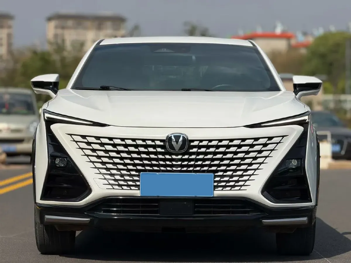 2023 ChangAn UNI-T 1.5T 188HP L4 7DCT,autocango,china used car exporter,china ev exporter,chinese used car exporter,chinese used ev exporter