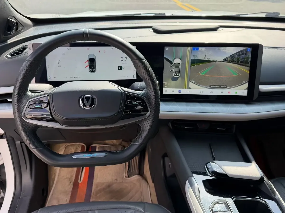 2023 ChangAn UNI-T 1.5T 188HP L4 7DCT,autocango,china used car exporter,china ev exporter,chinese used car exporter,chinese used ev exporter