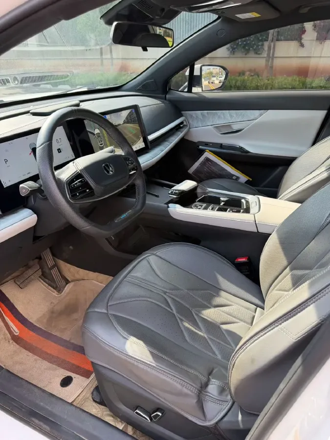 2023 ChangAn UNI-T 1.5T 188HP L4 7DCT,autocango,china used car exporter,china ev exporter,chinese used car exporter,chinese used ev exporter