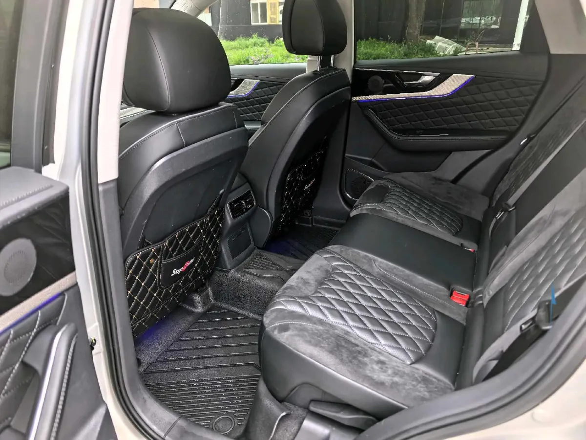 2019 HongQi HS5 2.0T 224HP L4 6AT,autocango,china used car exporter,china ev exporter,chinese used car exporter,chinese used ev exporter