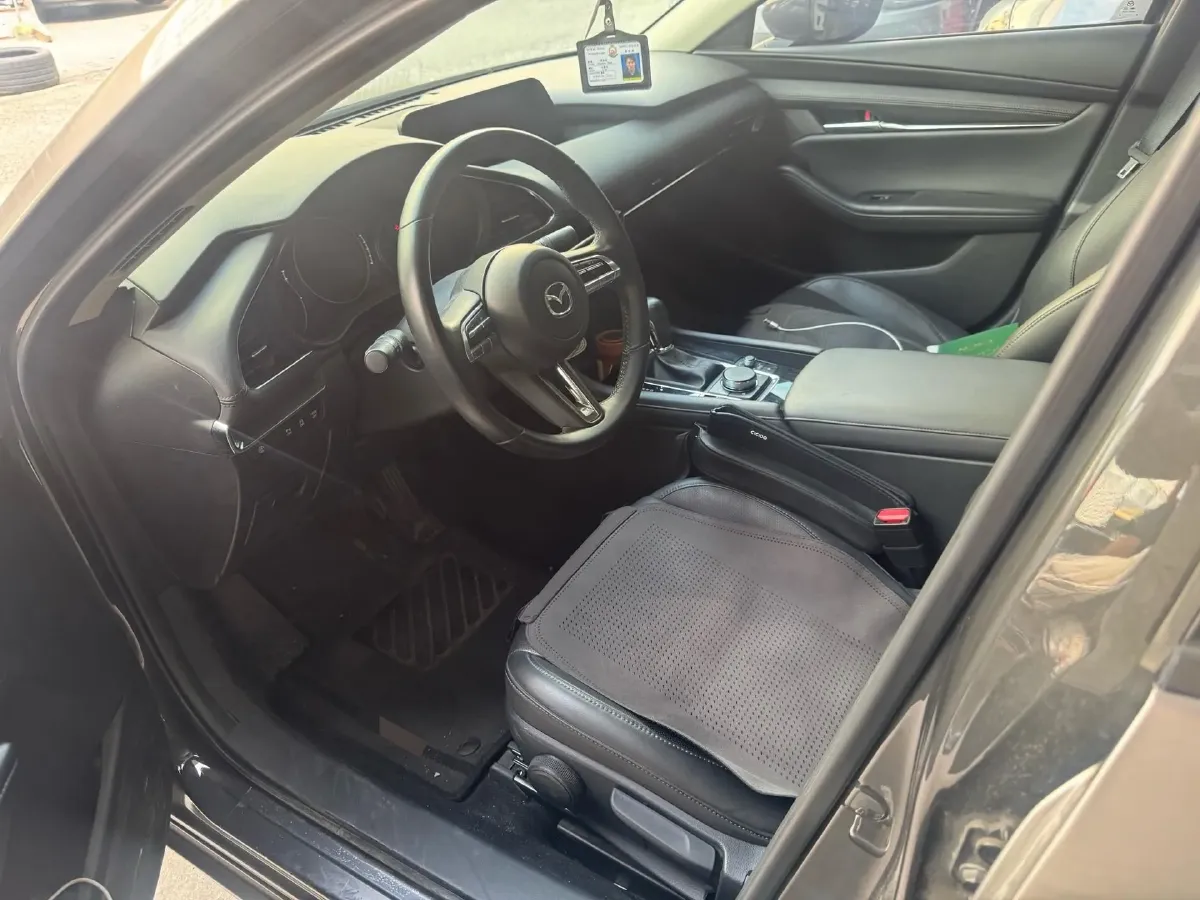 2022 Mazda 3 Axela 2.0L 158HP L4 6AT,autocango,china used car exporter,china ev exporter,chinese used car exporter,chinese used ev exporter