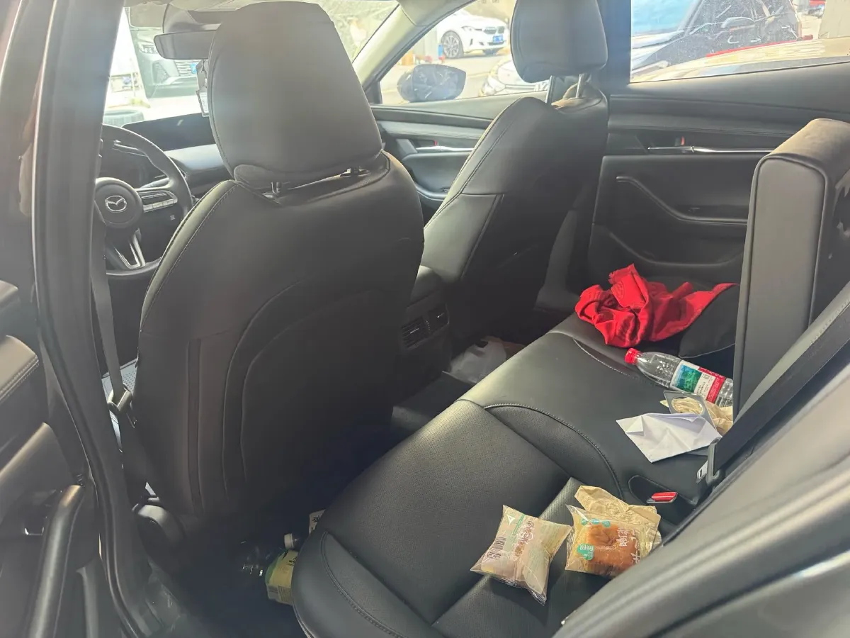 2022 Mazda 3 Axela 2.0L 158HP L4 6AT,autocango,china used car exporter,china ev exporter,chinese used car exporter,chinese used ev exporter