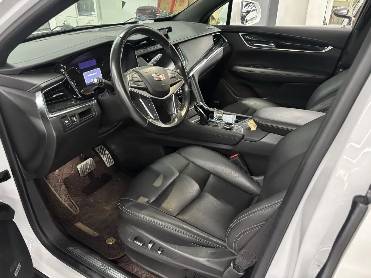 2023 Cadillac XT5 2.0T 237HP L4 9AT,autocango,china used car exporter,china ev exporter,chinese used car exporter,chinese used ev exporter
