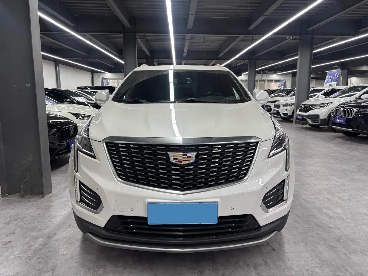 2023 Cadillac XT5 2.0T 237HP L4 9AT,autocango,china used car exporter,china ev exporter,chinese used car exporter,chinese used ev exporter