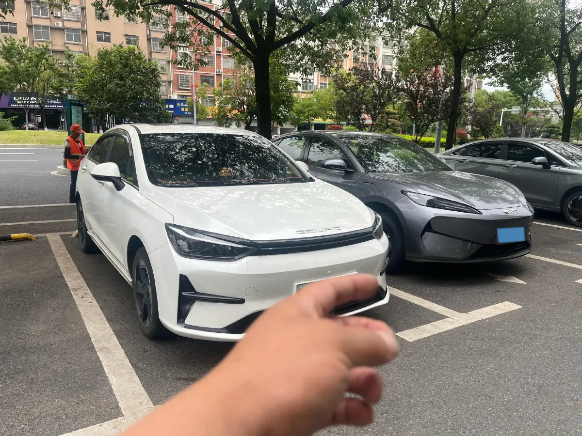 2023 BeiJing Auto EU5 Plus BEV 49.6KWH,autocango,china used car exporter,china ev exporter,chinese used car exporter,chinese used ev exporter