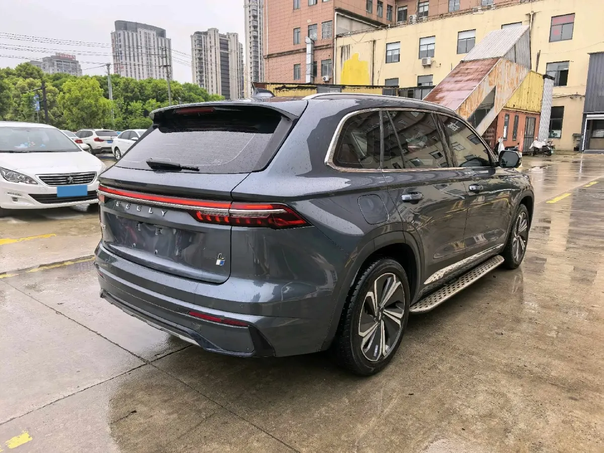 2022 Citroen C5 X 1.6T 175HP L4 8AT,autocango,china used car exporter,china ev exporter,chinese used car exporter,chinese used ev exporter